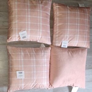 Stylish NWT Plaid Peach 4 Pillow Set - 16x16 Home Decor Throw Pillow Fall Trendy